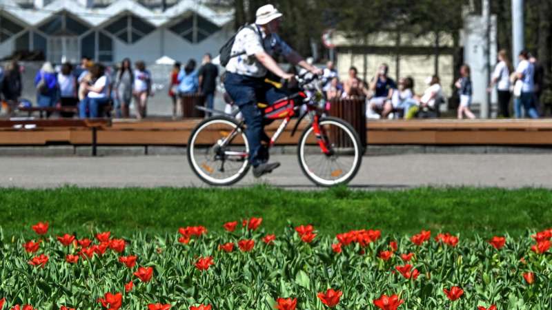 Фото к статье: Шувалов: эпицентрами жаркой погоды в выходные станут Урал и Средняя Волга Шувалов: эпицентрами жаркой погоды в выходные станут Урал и Средняя Волга