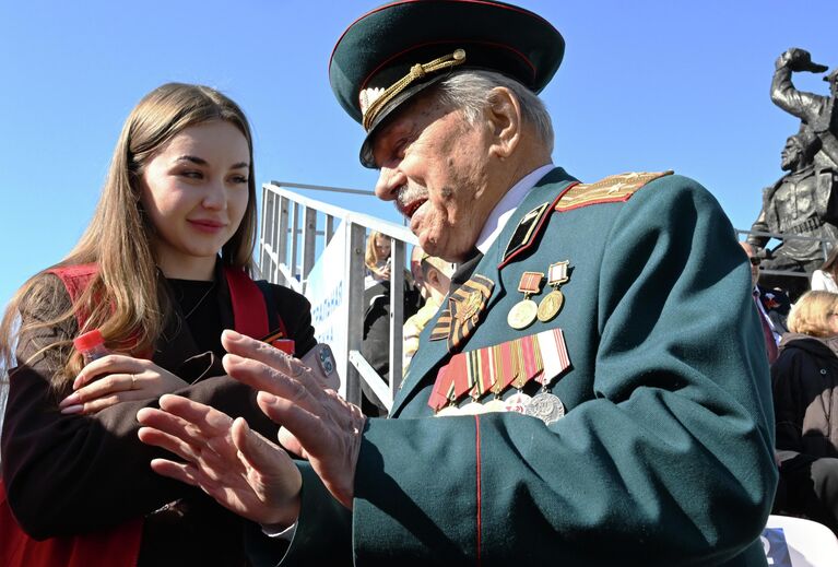 От Томска до Куала-Лумпура: колонны «Бессмертного полка» на улицах мира