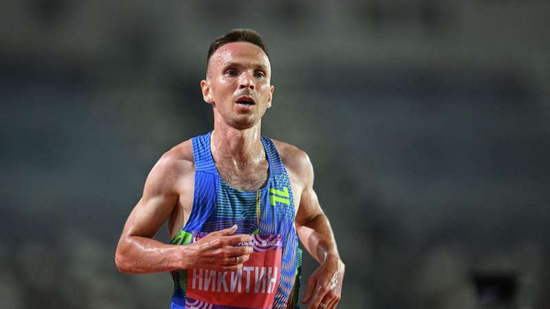 Никитин и Ермакова победили в беге на 10000 метров на ЧР в Екатеринбурге