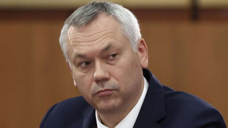 Травников попросил Путина ускорить расширение Чуйского тракта