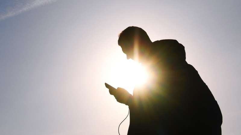 Фото к статье: Минцифры: «большая четверка» операторов связи запустила 5G в 16 городах России Минцифры: «большая четверка» операторов связи запустила 5G в 16 городах России