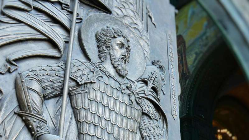 Ковчег с мощами Дмитрия Донского прибыл в главный храм ЮВО в Ростове-на-Дону